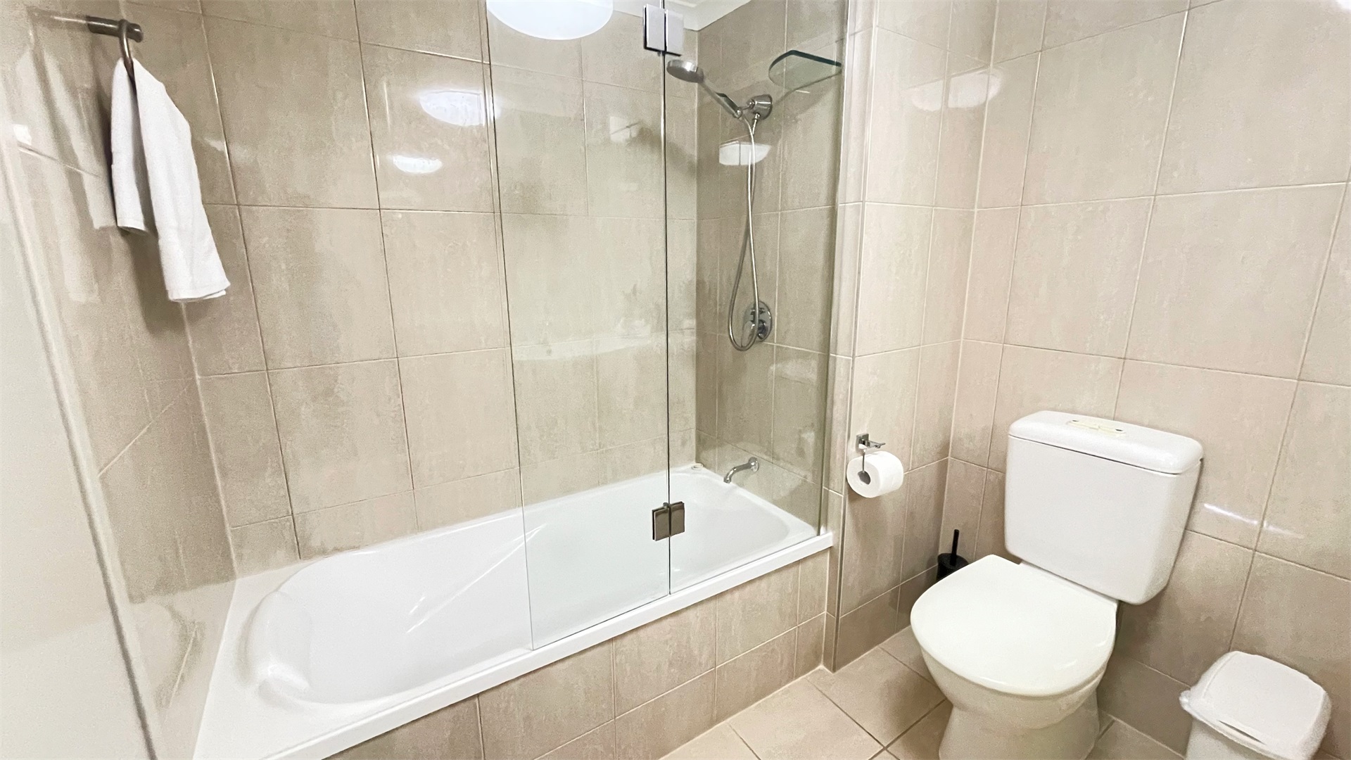 apartment-breakers-north-15g-2